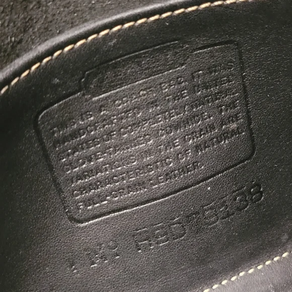 Coach Rare vintage made in USA crossbody bag. - Picture 15 of 16